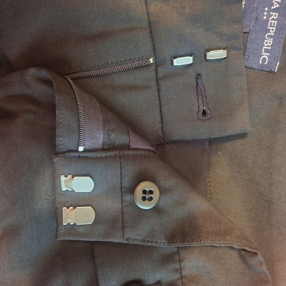 Banana Republic Black Cropped Trousers. Size 12 - Picture 4 of 6